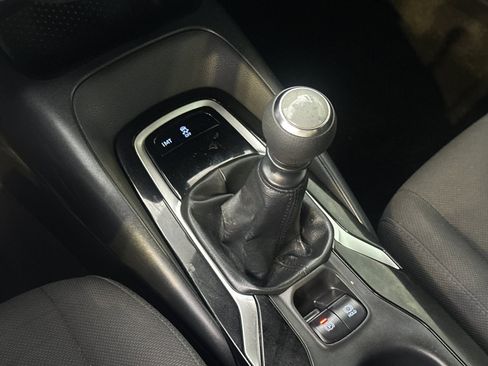 Used 2021 Toyota Corolla SE image 30