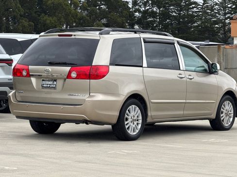 Used 2008 Toyota Sienna LE FWD image 8