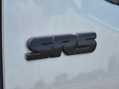 Used 2021 Toyota Tacoma SR5 RWD image 23