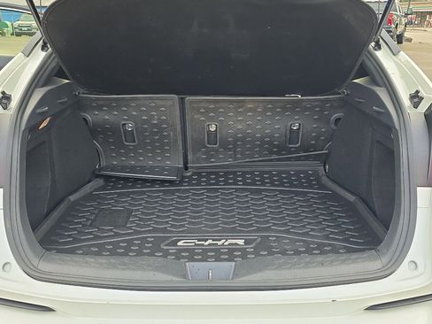 Certified 2021 Toyota C-HR Nightshade image 9