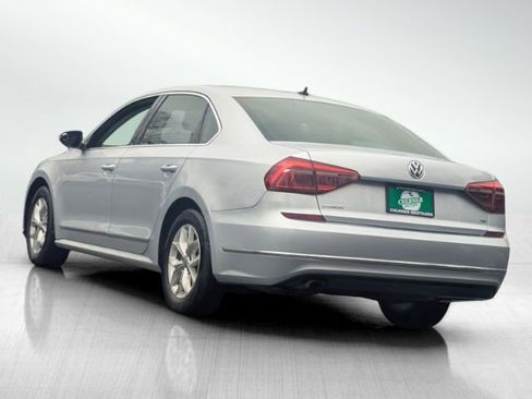 Used 2017 Volkswagen Passat 1.8T S image 6