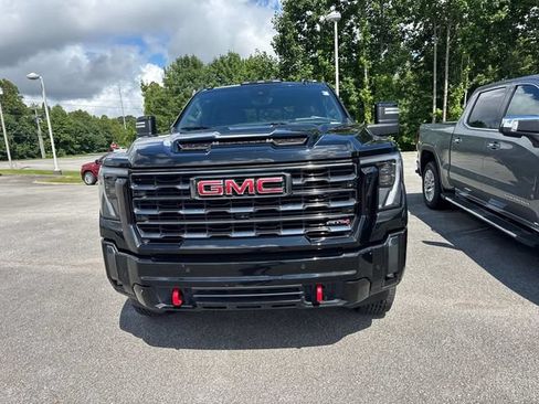 Certified 2024 GMC Sierra 2500 AT4 w/ AT4 Premium Plus Package AWD/4WD image 4