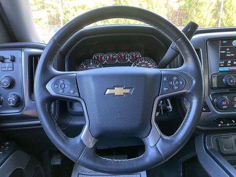 Used 2017 Chevrolet Silverado 1500 LTZ Z71 w/ LTZ Plus Package AWD/4WD image 19