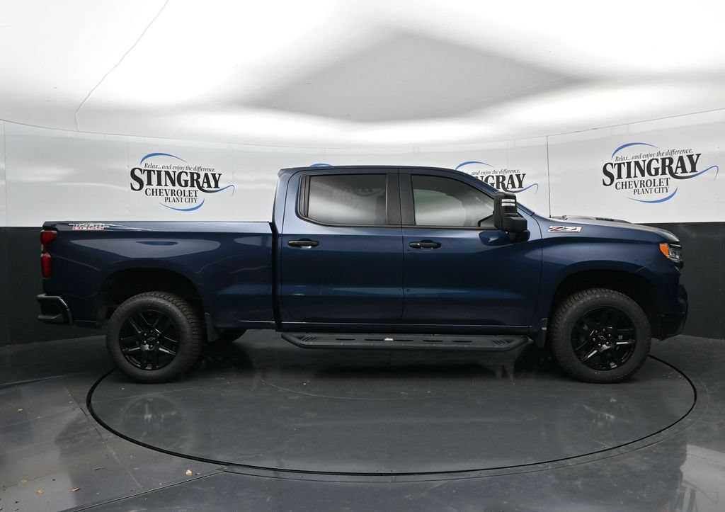 Used 2022 Chevrolet Silverado 1500 LT Trail Boss w/ Convenience Package II AWD/4WD image 3
