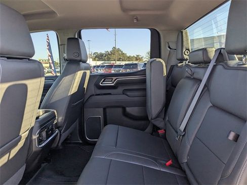 Used 2025 Chevrolet Silverado 1500 LTZ image 10