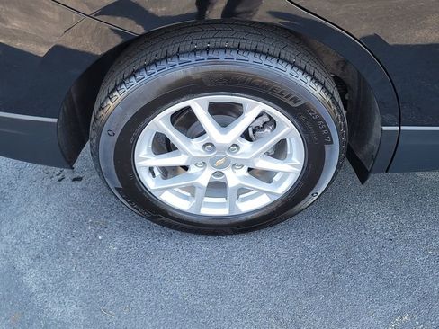 Used 2023 Chevrolet Equinox LT FWD image 13
