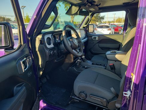 New 2026 Jeep Gladiator Sport image 12