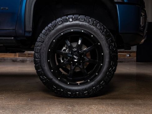 Used 2020 GMC Sierra 2500 Denali w/ Denali Ultimate Package image 11