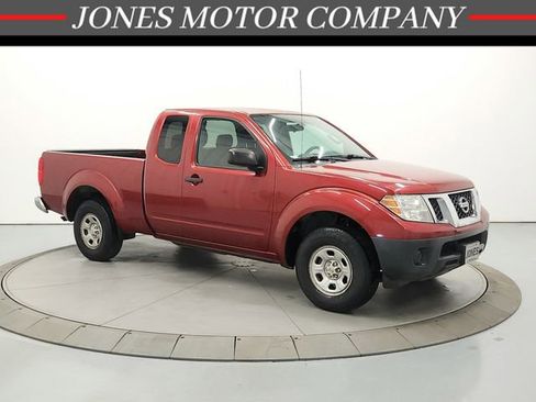 Used 2015 Nissan Frontier S image 1