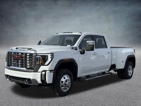 New 2026 GMC Sierra 3500 Denali w/ Denali Reserve Package image 7