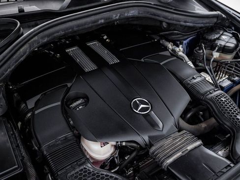 Used 2019 Mercedes-Benz GLS 450 4MATIC image 31
