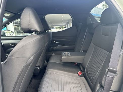 Used 2025 Hyundai Santa Cruz SE FWD image 27