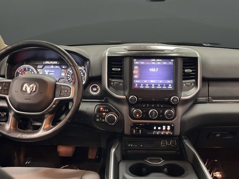 Used 2019 RAM 1500 Big Horn AWD/4WD image 10