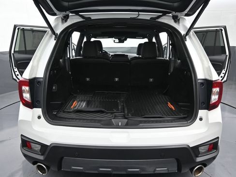 Used 2022 Honda Passport TrailSport image 11