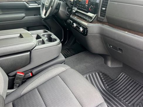 Used 2025 GMC Sierra 1500 Elevation image 19