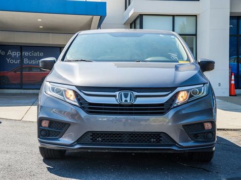 Used 2018 Honda Odyssey LX image 2