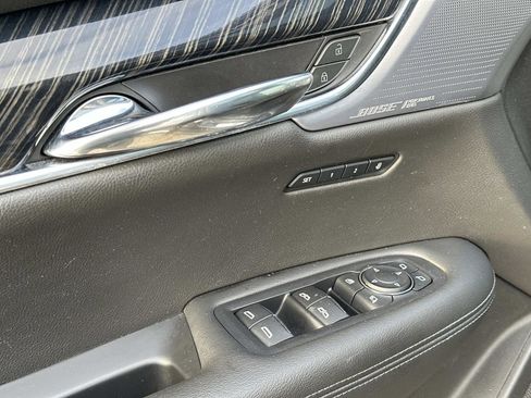 Used 2020 Cadillac XT6 Premium Luxury image 18