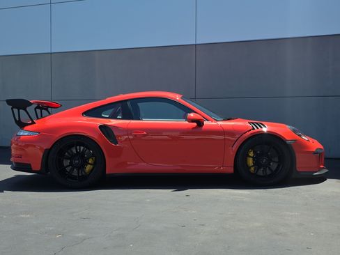 Certified 2016 Porsche 911 GT3 RS RWD image 8
