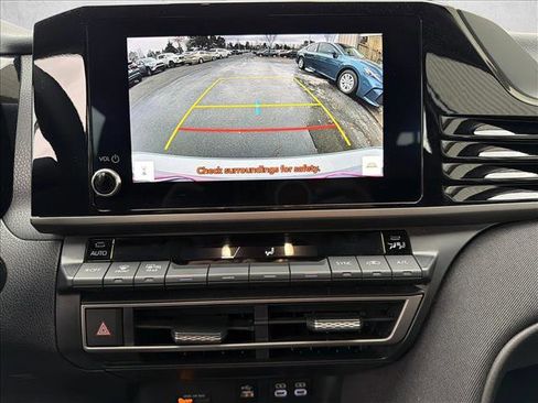 Used 2025 Toyota Camry LE image 20