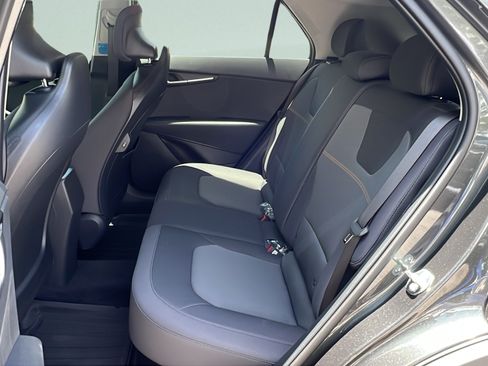 New 2026 Kia Niro LX FWD image 11