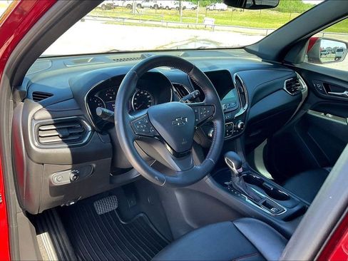 Used 2022 Chevrolet Equinox RS w/ RS Leather Package FWD image 14