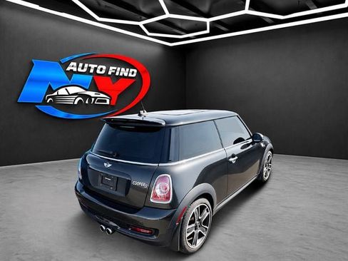 Used 2013 MINI Cooper S FWD image 8