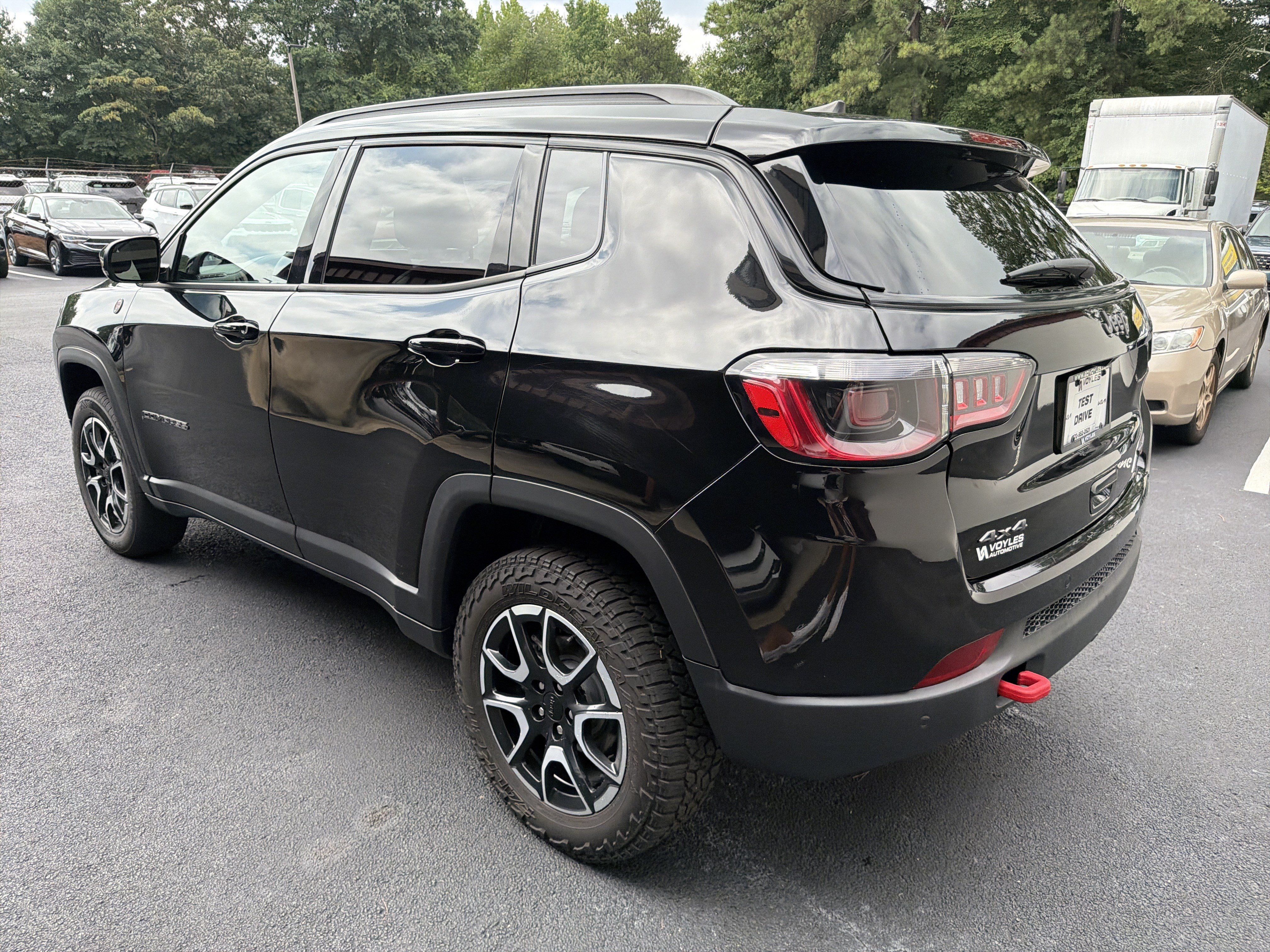 Used 2024 Jeep Compass Trailhawk AWD/4WD image 5