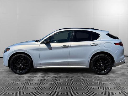 Used 2020 Alfa Romeo Stelvio Sport w/ Quick Order Package 22J Sport AWD/4WD image 2