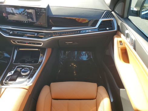 Used 2024 BMW X5 xDrive40i w/ Executive Package image 15