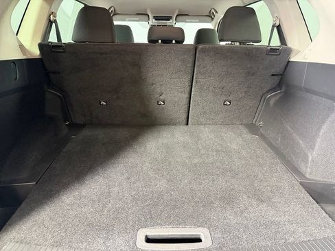 Used 2025 Nissan Rogue SV FWD image 26