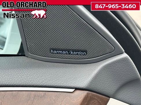 Used 2014 Mercedes-Benz E 350 4MATIC Sedan image 9