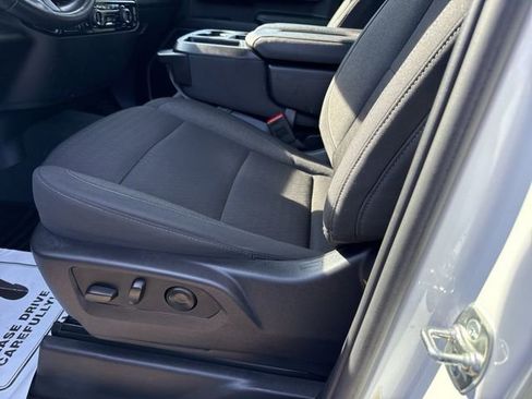 Used 2025 Chevrolet Silverado 1500 LT image 24