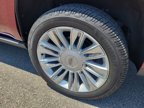 Used 2019 Cadillac Escalade Platinum AWD/4WD image 31