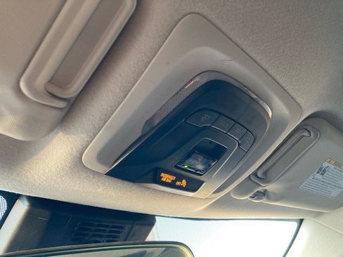 Used 2023 Toyota Corolla LE image 21