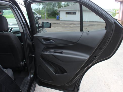 Used 2018 Chevrolet Equinox LT w/ Sun & Infotainment Package AWD/4WD image 38