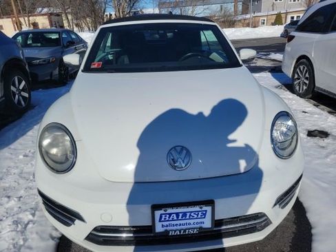 Used 2017 Volkswagen Beetle 1.8T S image 7