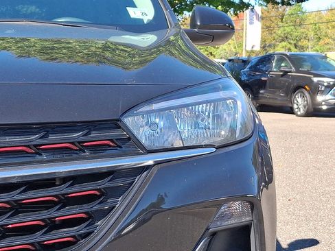 Used 2023 Buick Encore GX Select w/ Sport Touring Package image 11