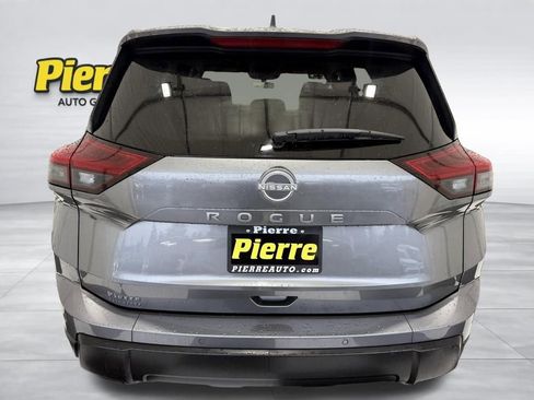 Used 2025 Nissan Rogue SV image 3