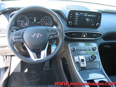 Used 2023 Hyundai Santa Fe SE AWD/4WD image 6