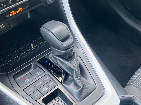 Certified 2025 Toyota RAV4 LE image 23