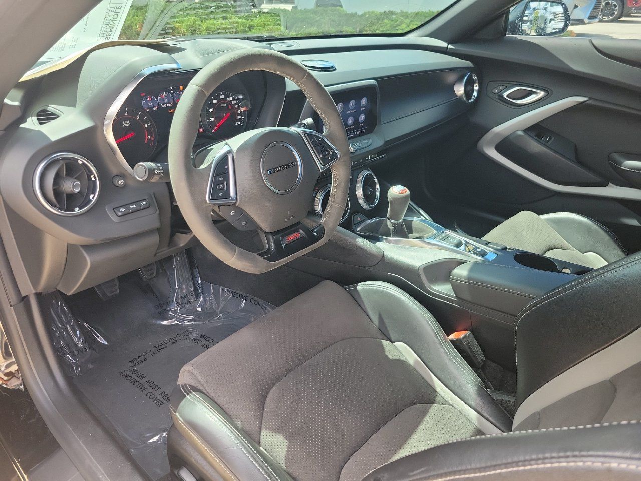 Used 2022 Chevrolet Camaro SS RWD image 11