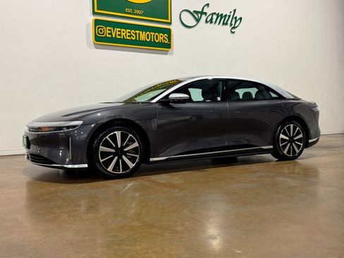 Used 2022 Lucid Air Grand Touring image 3