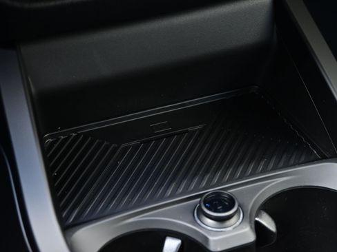 Used 2025 BMW M235i xDrive w/ Premium Package image 21