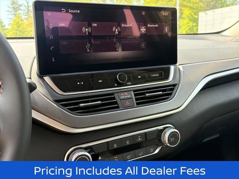 New 2026 Nissan Altima 2.5 SR FWD image 12
