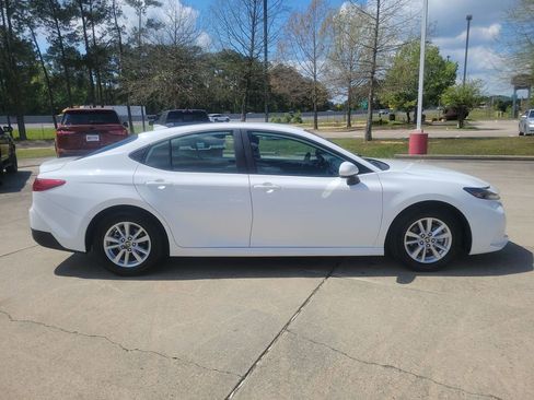 Certified 2025 Toyota Camry LE FWD image 8
