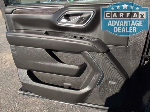 Used 2024 Chevrolet Suburban LT image 16