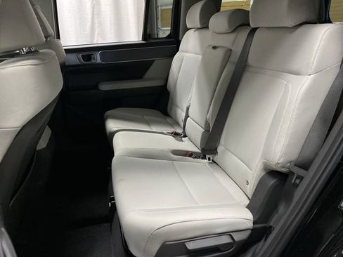 New 2026 Hyundai Santa Fe SE image 28