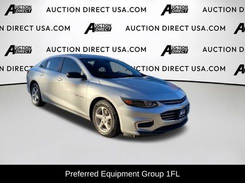 Used 2017 Chevrolet Malibu LS image 2