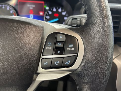 Used 2022 Ford Explorer XLT w/ Class IV Trailer Tow Package image 19