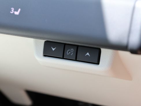 New 2026 Lexus ES 350e FWD image 15